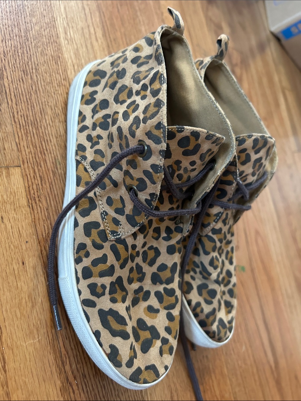 Gap Womens Cheetah Print Mid Top Leopard Print High-Top Sneakers sz 7